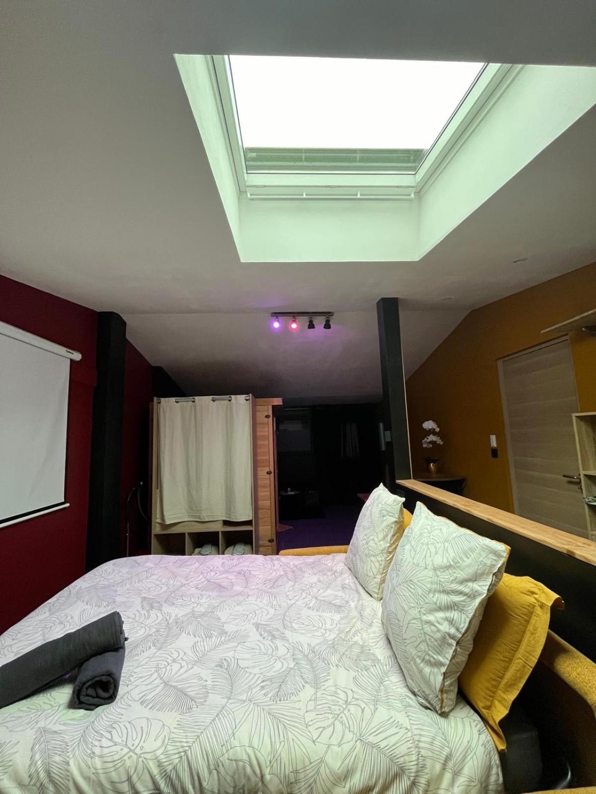 Suite Avec Sauna 36M² Niort Exteriér fotografie